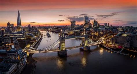 London's skyline outrageously only has the world's second best skyline - being beaten by a ...