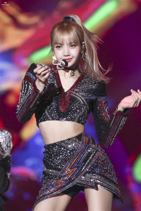 25 Times BLACKPINK's Lisa Blinded Us With Her Beauty - Koreaboo