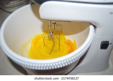 13,830 Electric Whisk Images, Stock Photos & Vectors | Shutterstock