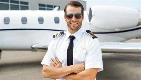 How to Get a Commercial Pilot License – Step-by-Step - Pilot Institute