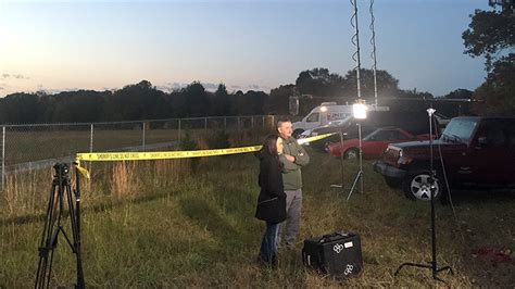 ABC News staged crime-scene shot, photograph shows