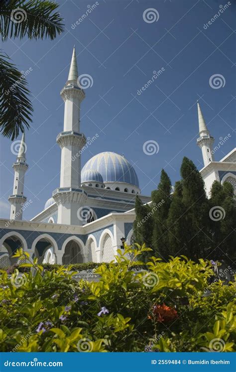 Kuantan Mosque stock photo. Image of call, malaysia, mosque - 2559484