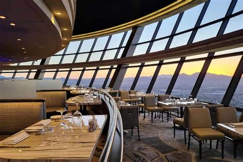 Top of the World Las Vegas: Menu, View & Tips