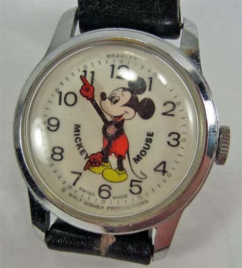 VINTAGE BRADLEY SWISS MADE MICKEY MOUSE CHARACTER WATCH : Lot 70