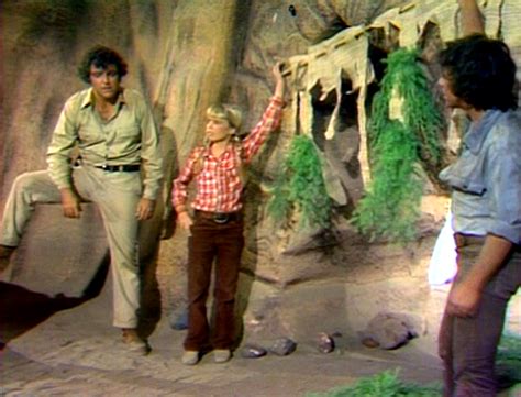 13: LAND OF THE LOST / Season 1 Episode 13 "Follow That Dinosaur" - 1974