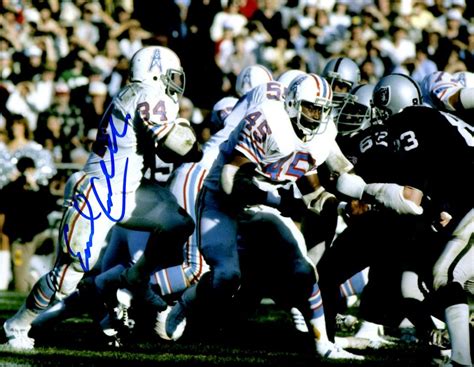 Autographed EARL CAMPBELL 8X10 Houston Oilers photo - Main Line Autographs