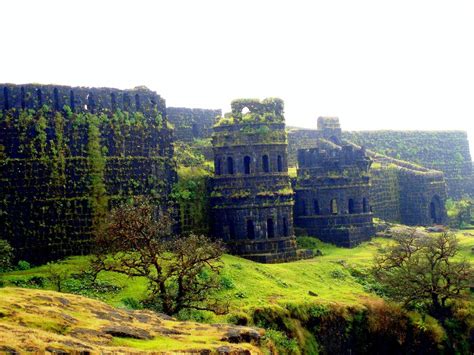 Fort Raigad, Built By Shivaji BHonsale Capital Of Maratha Empire ...