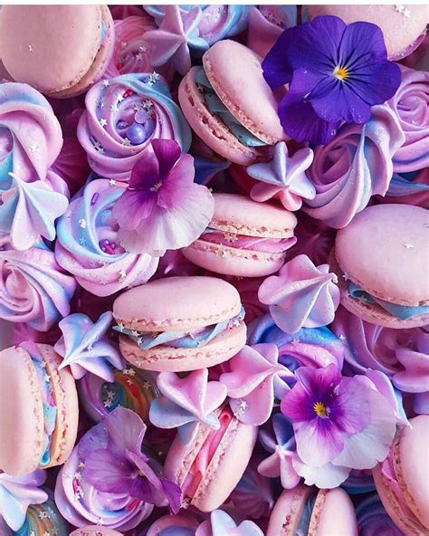 Purple and pink macarons. | Macaron cookies, Desserts, Macaroon cake