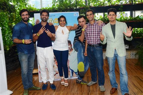 Barun Sobti turns chef for the cast of Tu Hai Mera Sunday! - Bollywood ...