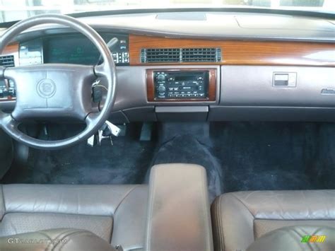 1995 Cadillac DeVille Concours Mocha Dashboard Photo #46482120 | GTCarLot.com