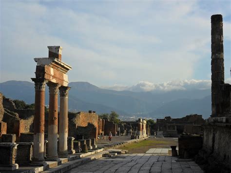 A Simply Wonderful Life, the Travel Page: The Ruins of Pompeii