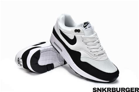 Nike Air Max 1 White Black - SNKRBURGER