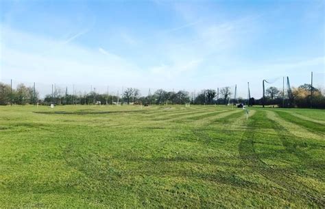 Styal GC: Driving range