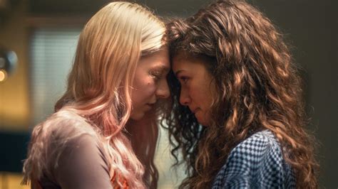 Are Rue & Jules Together Or Broken Up Before 'Euphoria' Season 2? It's ...