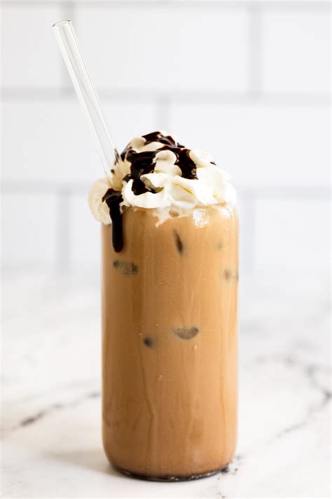 5-Minute Iced Mocha Latte - Fork in the Kitchen