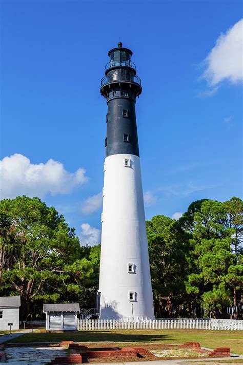 Hunting Island State Park Lighthouse Photograph by Charles Hite - Pixels