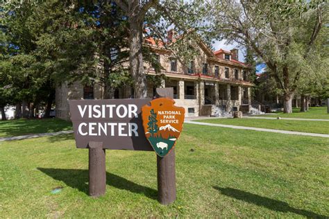 Kick Off Your Day at the Albright Visitor Center - Yellowstone Forever