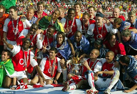 Arsenal Invincibles win Best Team in Premier League 20 Seasons Awards ...