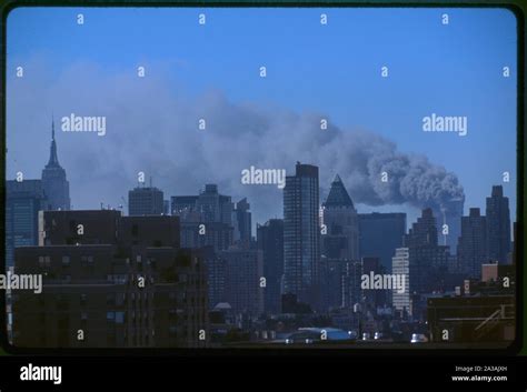 World trade center twin towers burning hi-res stock photography and images - Alamy