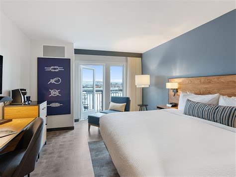 Everett Hotels | Hotel Indigo® Seattle Everett Waterfront Photo Gallery