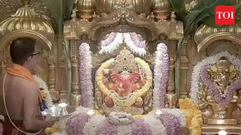 Darshan at Shree Siddhivinayak Temple 21 - Oct -2023 | News - Times of ...