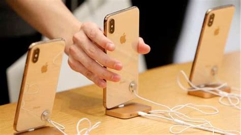 Apple iPhones to become cheaper in India? | Zee Business