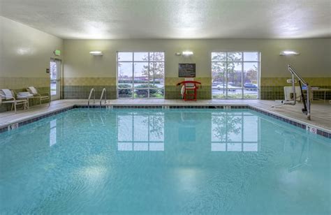 Hotel Amenities - Hampton Inn Baltimore/Owings Mills