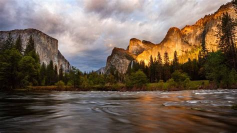 Sunrise in Yosemite National Park - 9 Best Spots To Watch The Spectacle