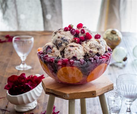 Christmas Pudding Ice Cream (in a cool Christmas ice bowl) - Nadia Lim