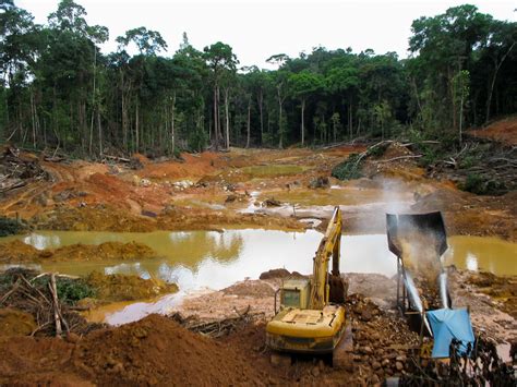 A heavy blow to illegal mining in Colombia - EL PAcCTO