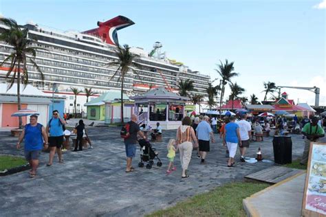 Photos of First Carnival Cruise Ship Which Returned to Freeport