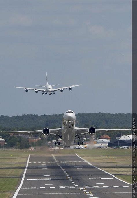 A380 landing | Passenger aircraft, Aircraft, Airbus