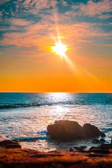 Download Amazing Sun Rise Wallpaper | Wallpapers.com