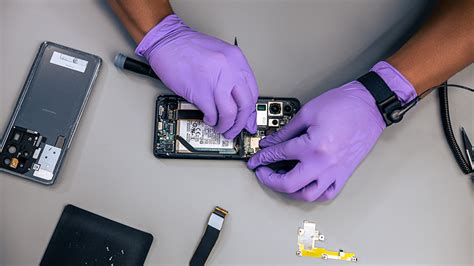 Should you repair your Samsung Galaxy yourself? | Asurion