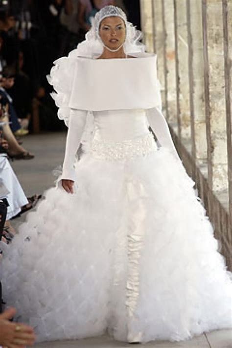 9+Tacky Wedding Dresses - Hector LifeDesign