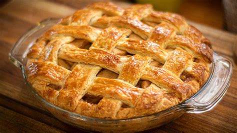 Homemade Apple Pie - Easy Meals with Video Recipes by Chef Joel Mielle ...