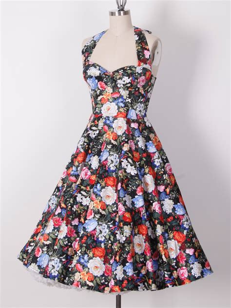 Get A Trendy Vintage Look With Retro Dresses | Girl Gloss