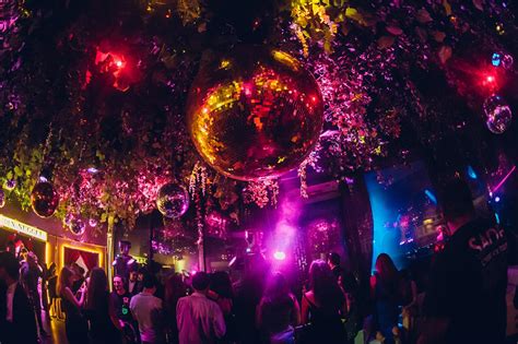 The Ultimate Guide to Hong Kong Nightlife - Discovery