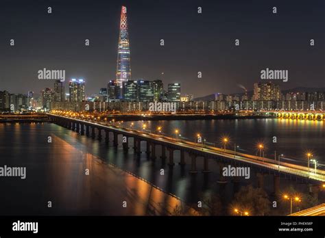 Lotte tower at night Stock Photo - Alamy