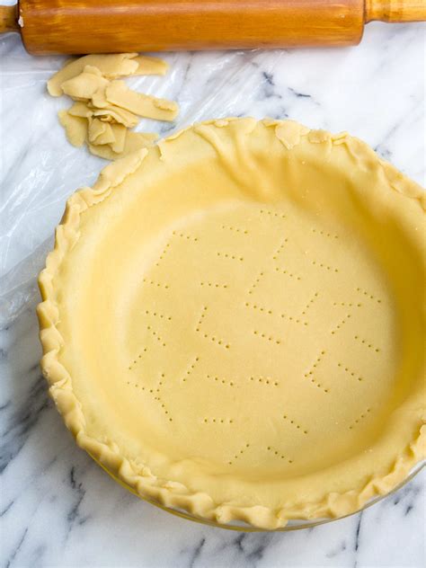 How to make pâte brisée: Flaky, buttery French pie dough — Garlic Delight