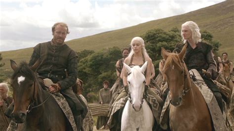 Daenerys and Viserys with Dothraki - Daenerys Targaryen Photo (29538763) - Fanpop