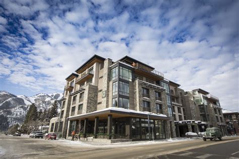 72 Hour Winter Travel Guide for Ketchum, Idaho - The Limelight Hotel