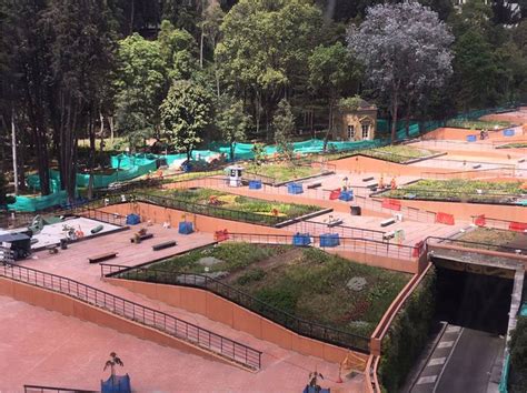 Parque Bicentenario Bogotá Greenwalls - Greenroofs.com