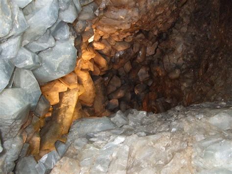 The Crystal Cave in Ohio 'Huge Celestite Crystals'