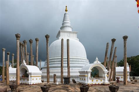 Doctor`s View: Thuparamaya: The Oldest Stupa of Ceylon