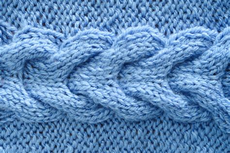 Horseshoe Cable Knit Stitch Pattern | Knitting with Chopsticks