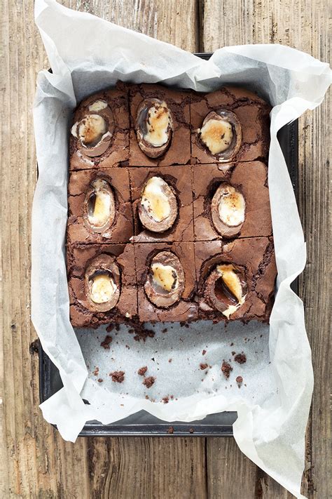 Yummy Cadbury Creme Egg Brownies Recipe | CookBakeEat