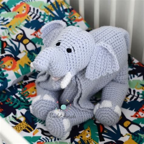 Cuddle and Play Elephant Baby Blanket Crochet Pattern | Crochet Arcade