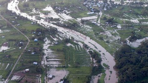 Aid deployed to remote islands after Fiji cyclone