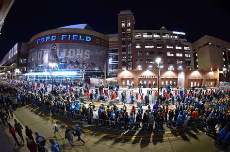 Detroit Lions fan guide to Ford Field: Parking tips, seating ...